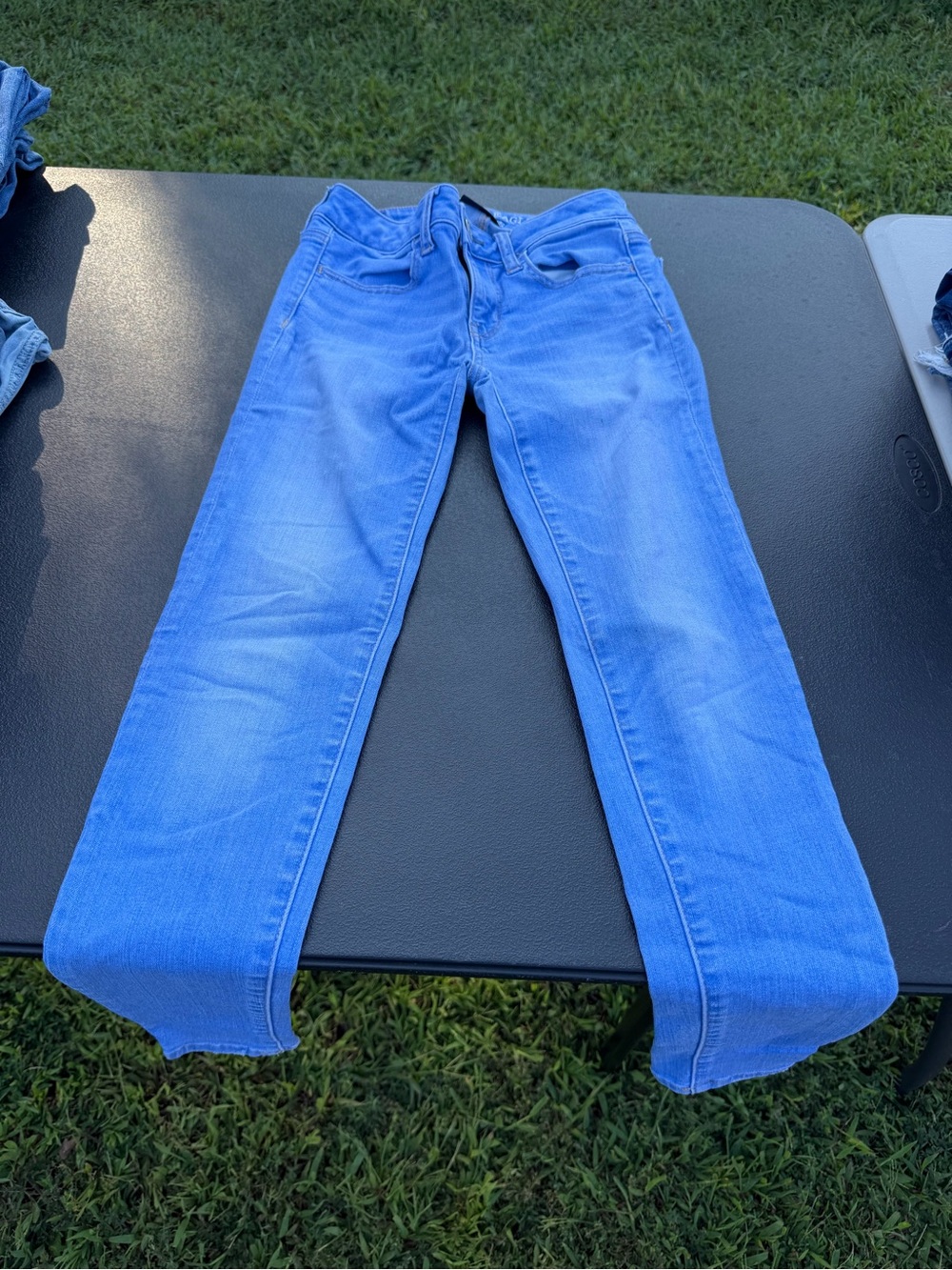 American eagle Women's Bright Blue jeans